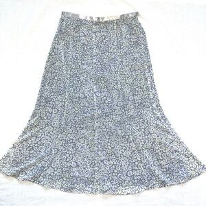 Jacques Vert Elegant Floral A-Line Skirt in  Gray, White and Green